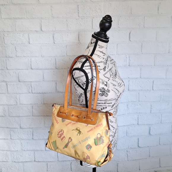 Med-Lg Dooney & Bourke shoulder bag - Picture 3 of 16